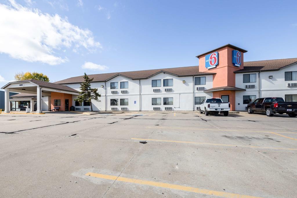 Motel 6-Waterloo, Ia ภายนอก รูปภาพ